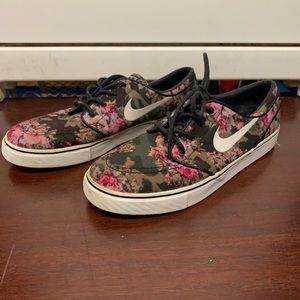Nike SB Zoom Stefan Janoski Floral Digi Camo Used 482972-900 Size US 10